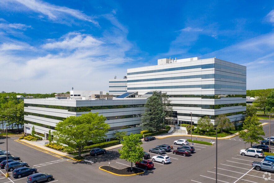 More Photos Of 6000 Midlantic Dr, Mount Laurel Unknown For Lease