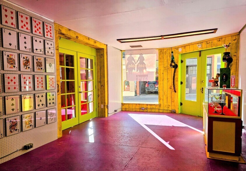 More Photos Of 79 Main St, Bisbee Storefront For Sale