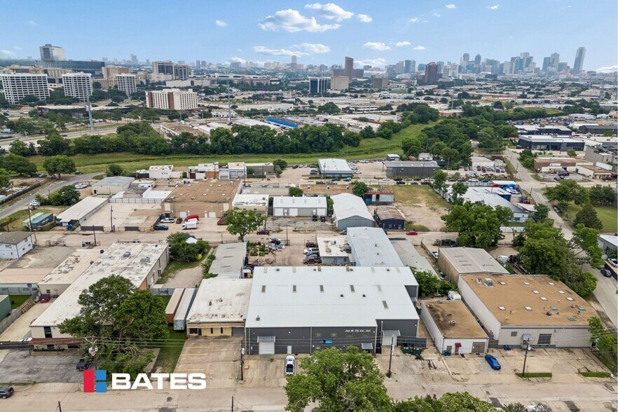 More Photos Of 4819 Vicksburg St, Dallas Showroom For Sale
