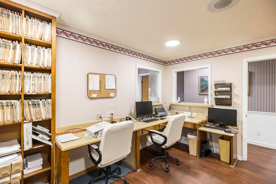 More Photos Of 1020 Keith Dr, Perry Healthcare For Lease