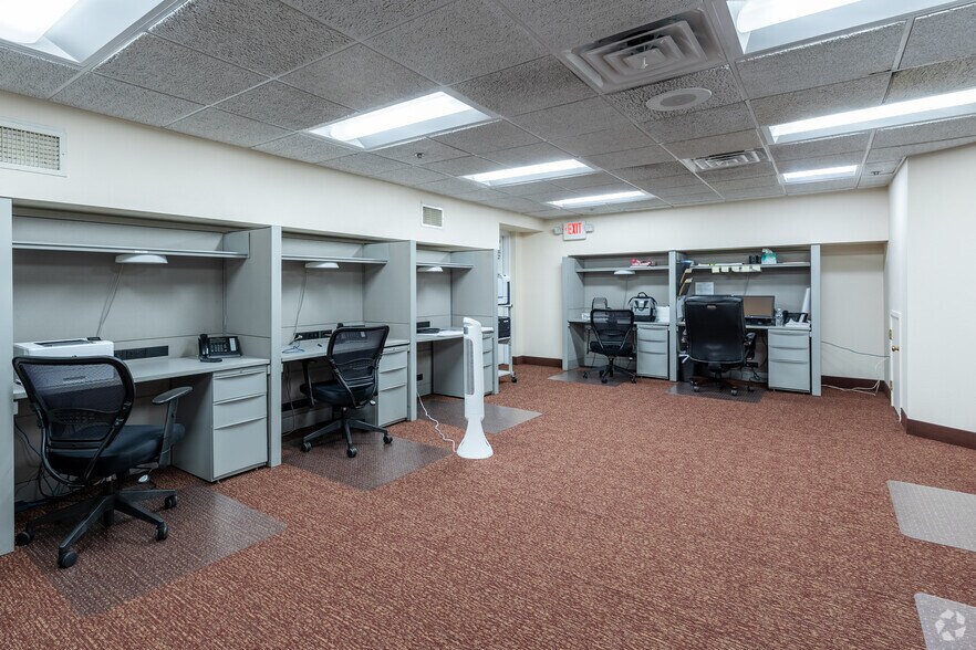 More Photos Of 1000 Brighton St, Union Township Manufacturing For Lease