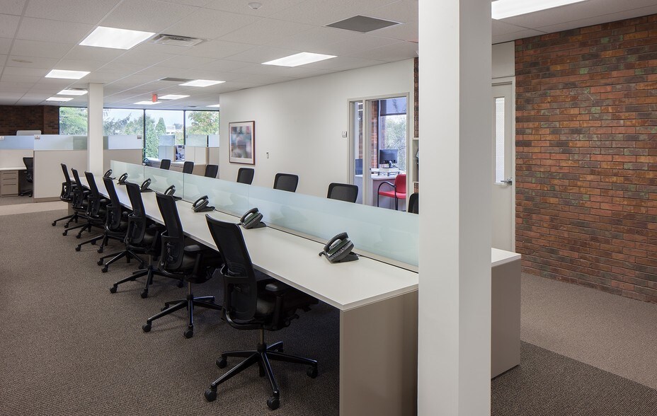 More Photos Of 3040 Charlevoix Dr SE, Grand Rapids Office For Lease