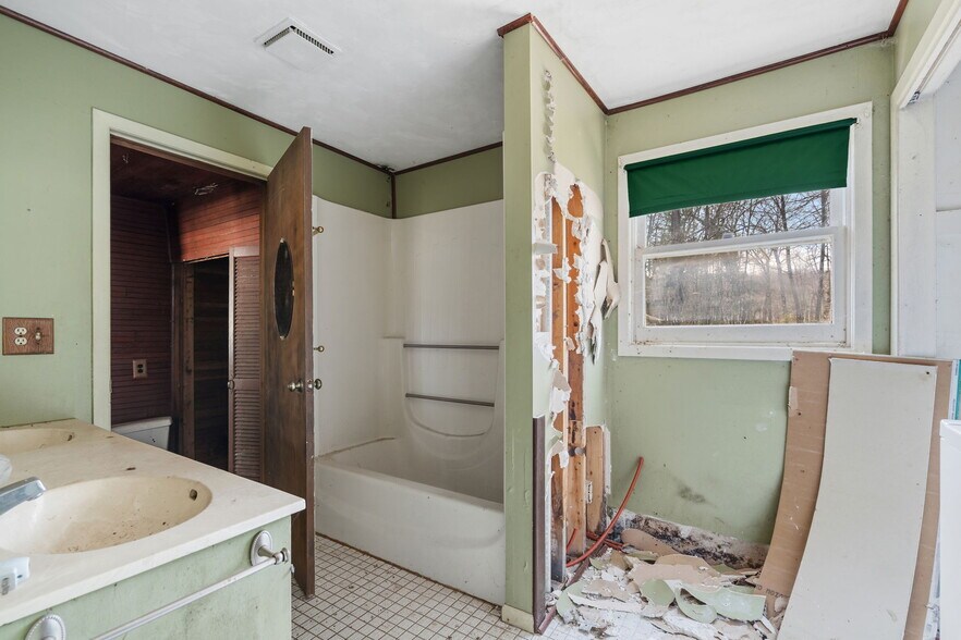 More Photos Of 1098 340th Ave, Frederic Specialty For Sale