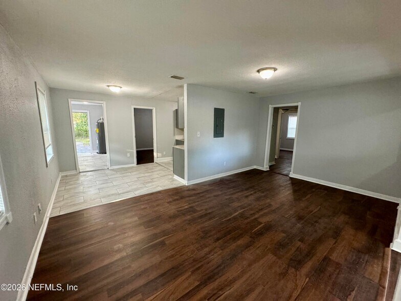 More Photos Of 619 Linwood Ave, Jacksonville Specialty For Sale