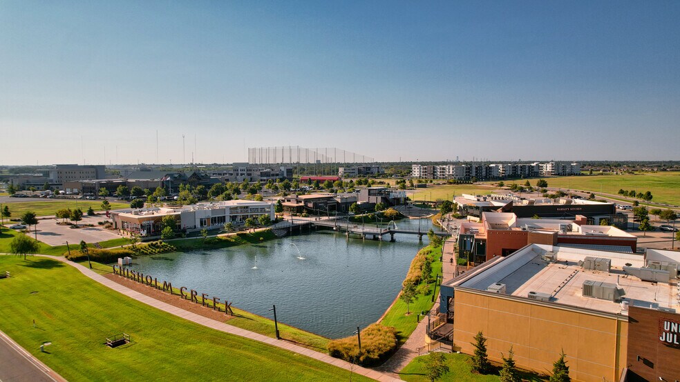 More Photos Of 1316 W Memorial Rd, Oklahoma City Restaurant For Lease