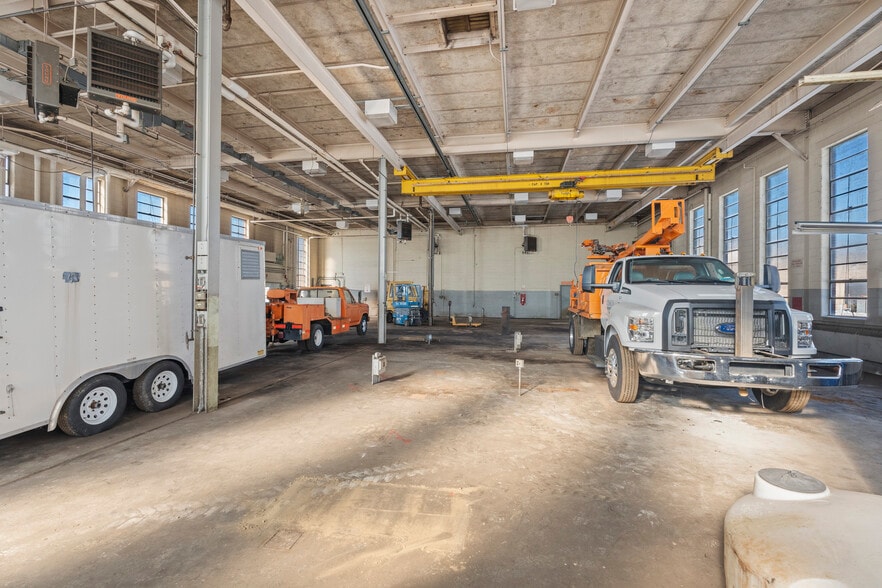 More Photos Of 251 Freestone Ave, Portland Manufacturing For Sale