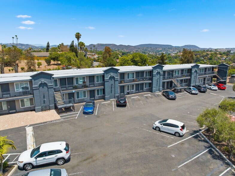 More Photos Of 330 Mar Vista Dr, Vista Apartments For Sale