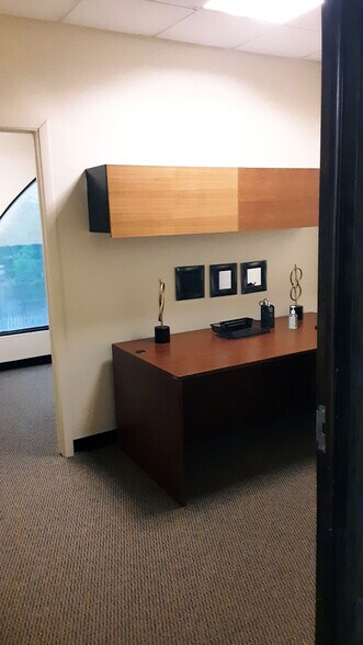 More Photos Of 2020 Brice Rd, Reynoldsburg Office For Lease