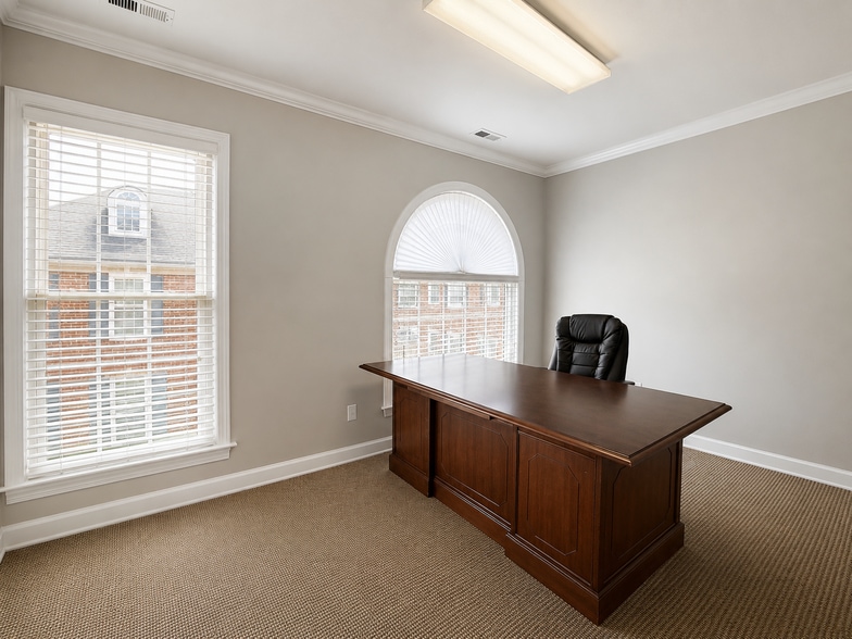 More Photos Of 576 Executive Pl, Fayetteville Office For Lease