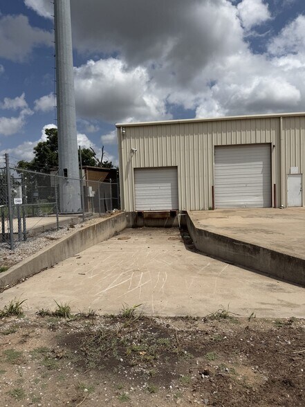 More Photos Of 2125 W Sheridan Ave, Oklahoma City Warehouse For Lease