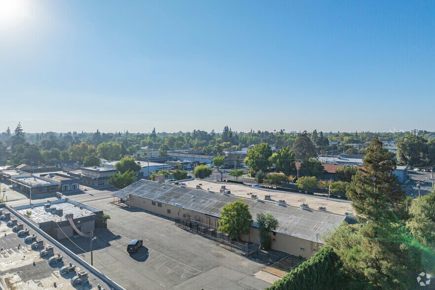 More Photos Of 1021 McHenry Ave, Modesto General Retail For Sale