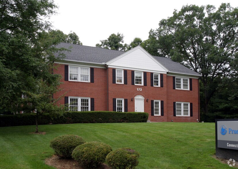 More Photos Of 172 W Main St, Avon Office For Lease
