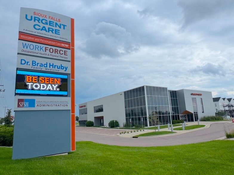More Photos Of 7600 S Minnesota Ave, Sioux Falls Healthcare For Sale