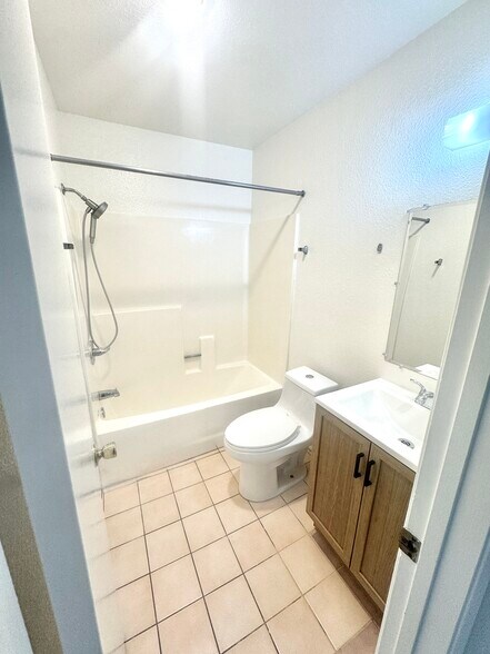 More Photos Of 5260-5262 Rex Ave, San Diego Apartments For Sale