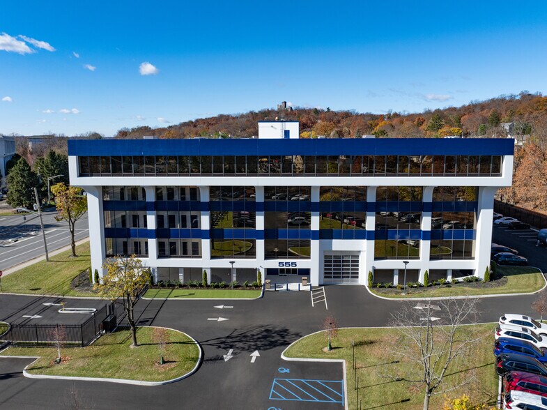 Primary Photo Of 555 White Plains Rd, Tarrytown Parking Lot For Lease