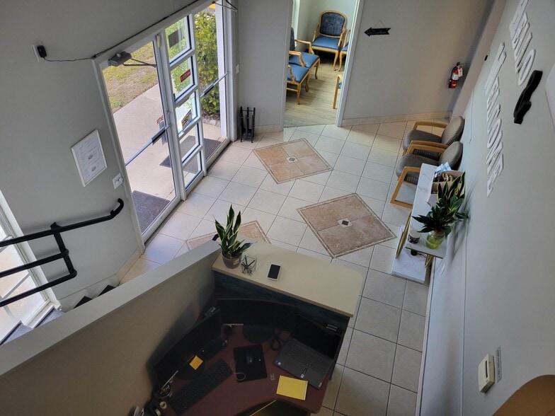 More Photos Of 1323 Viscaya Pky, Cape Coral Medical For Sale