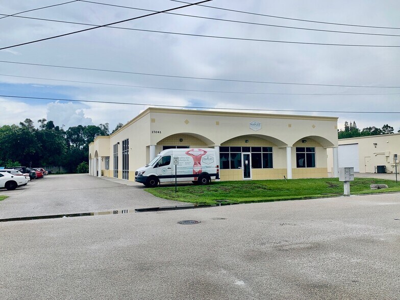 More Photos Of 17041 Alico Commerce Ct, Fort Myers Industrial For Lease
