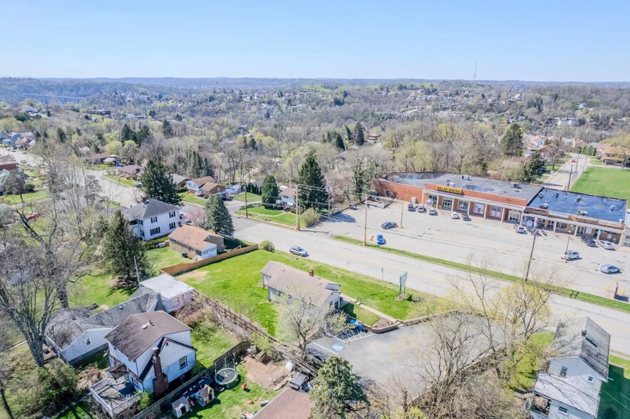 More Photos Of 990 Greensburg Pike, East Pittsburgh Office For Lease