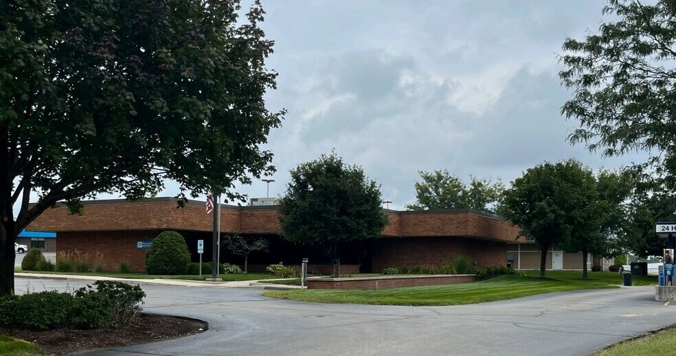 More Photos Of 1795 Madison Rd, Beloit Bank For Sale