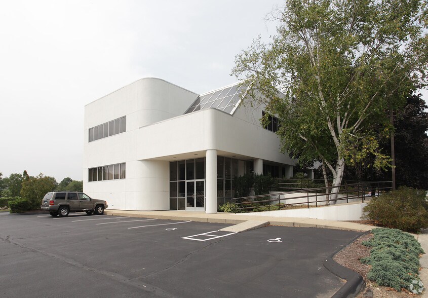 More Photos Of 100 Fort Hill Rd, Groton Medical For Sale