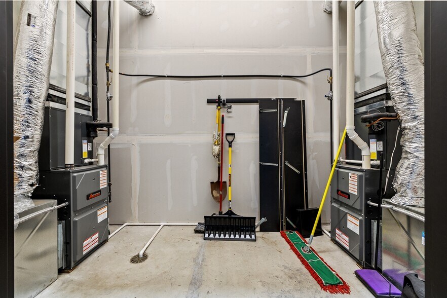 More Photos Of 7051 Highway 2 and 52 W, Minot Warehouse For Sale