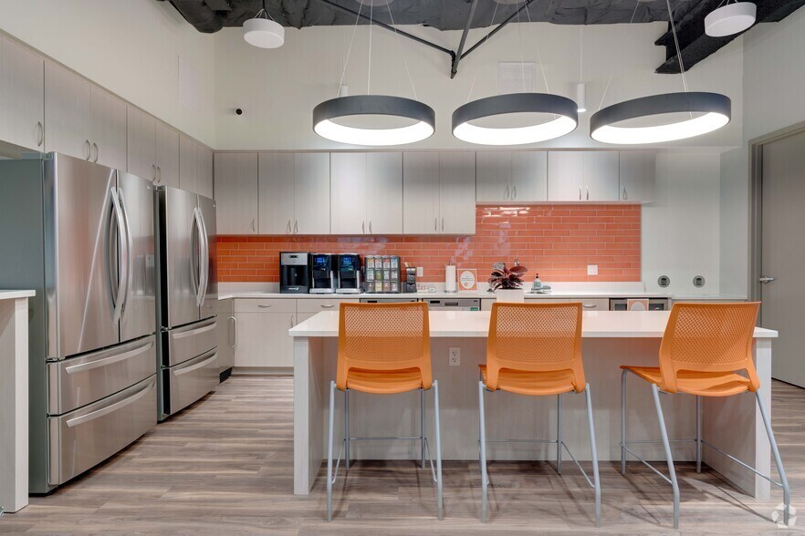 More Photos Of 245 Riverside Ave, Jacksonville Coworking Space