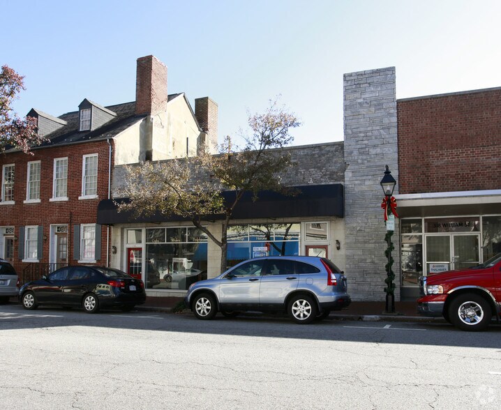 More Photos Of 314 William St, Fredericksburg Storefront For Lease