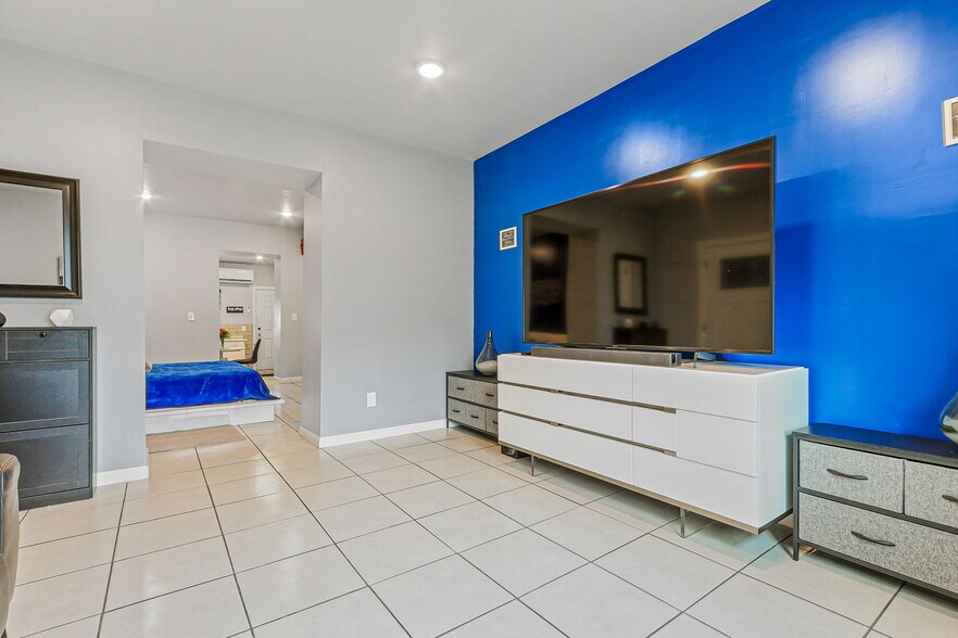 More Photos Of 2222 Bassett Ave, El Paso Storefront Retail Residential For Sale