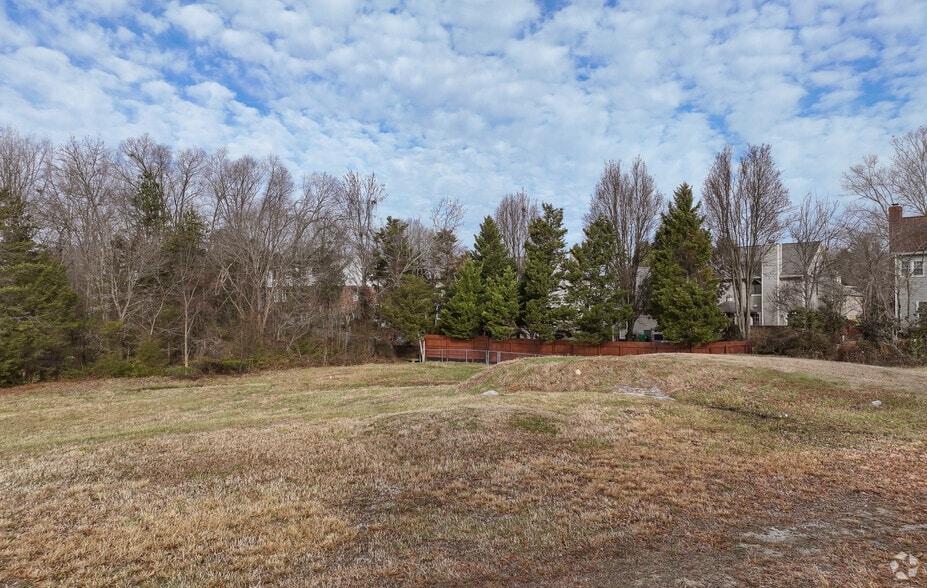 More Photos Of 2023-2101 Eastchester Dr, High Point Land For Sale