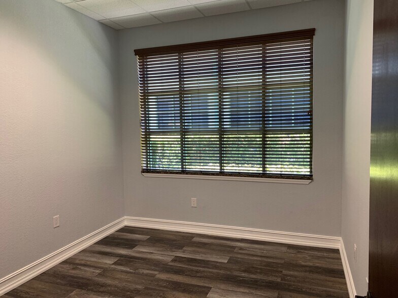 More Photos Of 3937 Tampa Rd, Oldsmar Medical For Lease