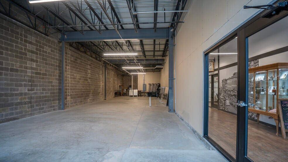 More Photos Of 156 Columbus Ave, Sandusky Office For Lease