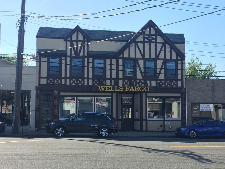 Primary Photo Of 351-355 Plandome Rd, Manhasset Storefront Retail Office For Lease