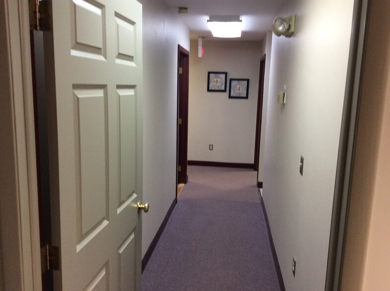 More Photos Of 170 Changebridge Rd, Montville Office For Lease