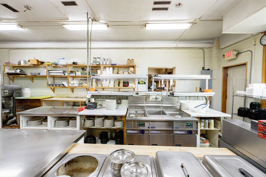 More Photos Of 134 W Lisbon St, Waynesburg Restaurant For Sale