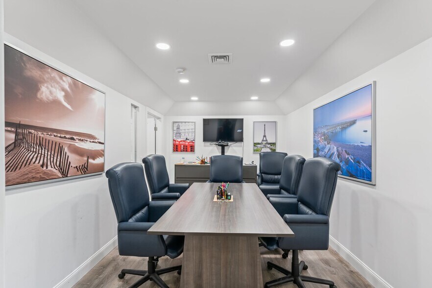 More Photos Of 312 Larkfield Rd, East Northport Office For Sale