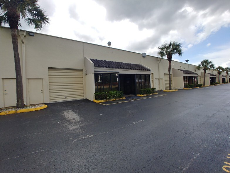 More Photos Of 6187 NW 167th St, Miami Lakes Office For Sale