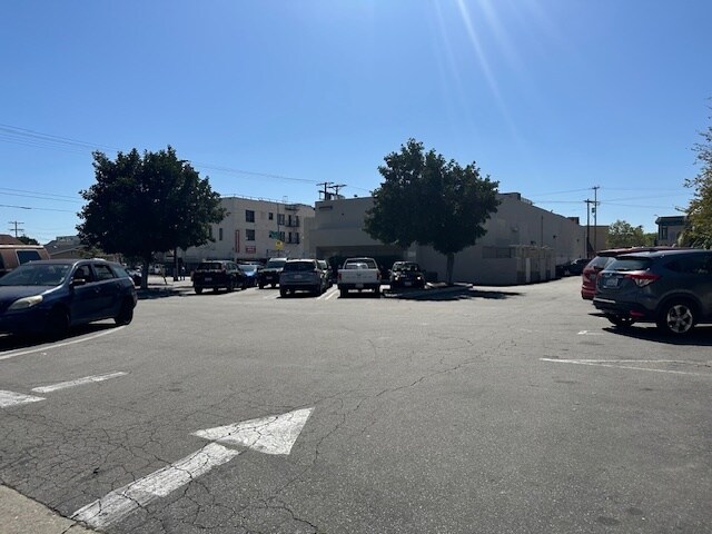More Photos Of 111 E Avenue 26, Los Angeles Freestanding For Lease