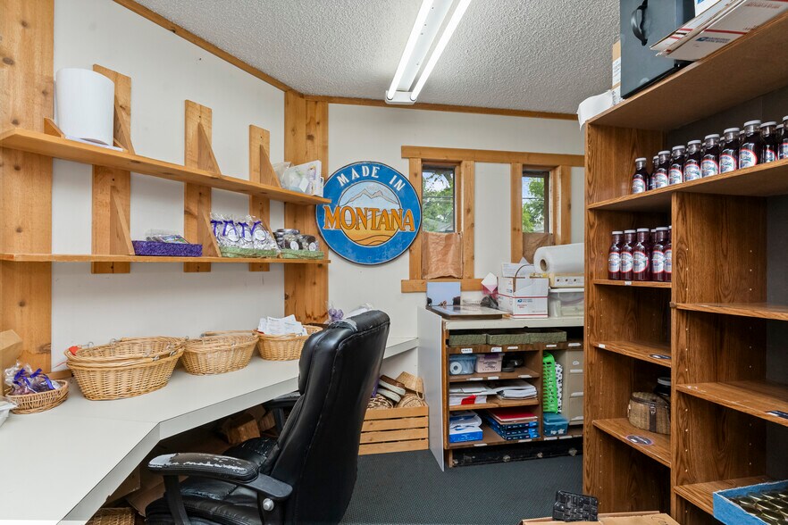 More Photos Of 2026 2nd Ave N, Great Falls General Retail For Lease