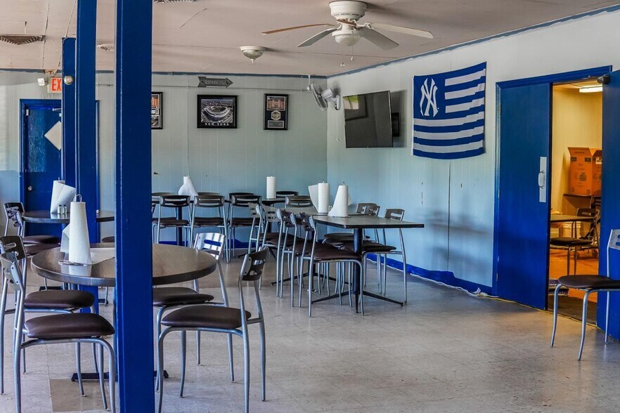 More Photos Of 800 S Mountain St, Cherryville Restaurant For Sale