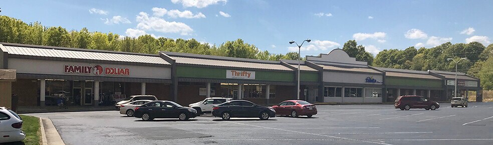 More Photos Of 2206-2212 W Webb Ave, Burlington Storefront For Lease