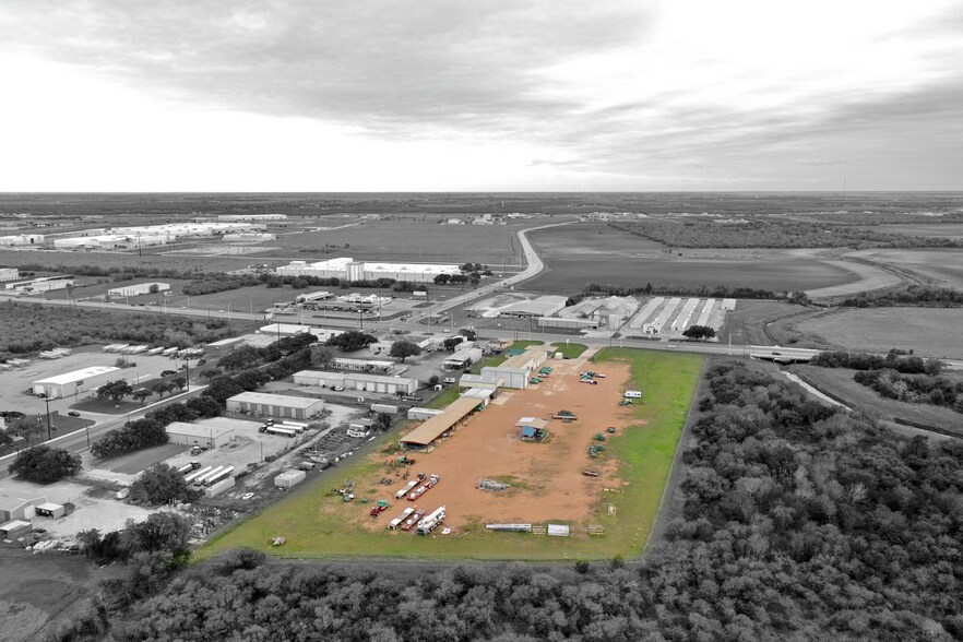 Primary Photo Of 4906 Houston Hwy, Victoria Light Distribution For Sale