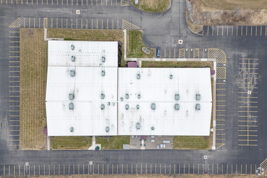 More Photos Of 20 Parker Ln, Perry Office For Sale