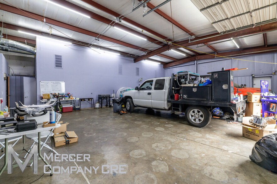 More Photos Of 3035 NE 23rd St, Oklahoma City Industrial For Sale