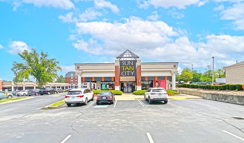 More Photos Of 2573 Richmond Rd, Lexington Unknown For Lease