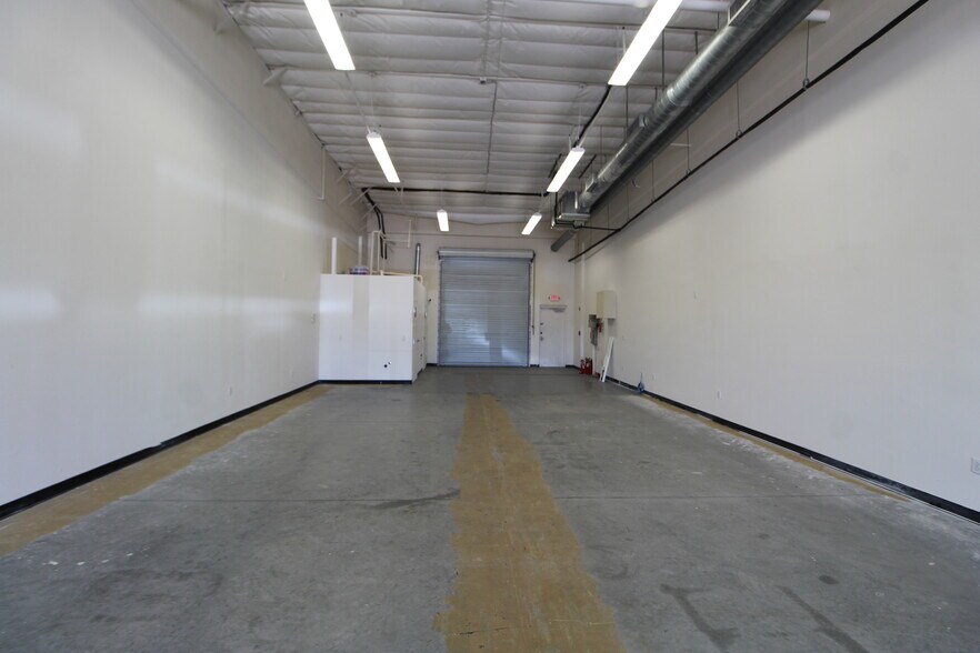 More Photos Of 4050 N Washington Blvd, Sarasota Unknown For Lease