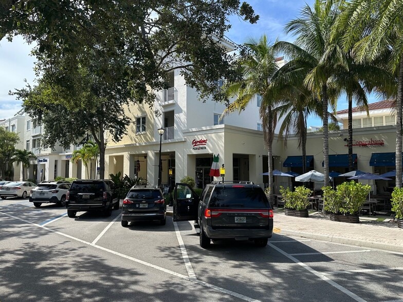 More Photos Of 1200 Town Center Dr, Jupiter Apartments For Lease