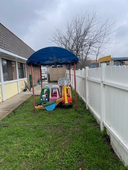 More Photos Of 3620 Hillside Dr, Round Rock Daycare Center For Lease