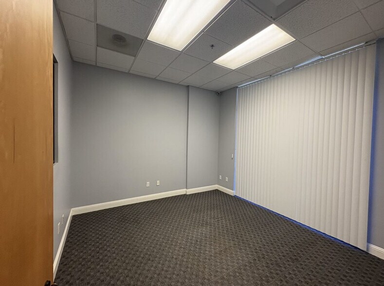 More Photos Of 25695 Jefferson Ave, Murrieta Flex For Lease