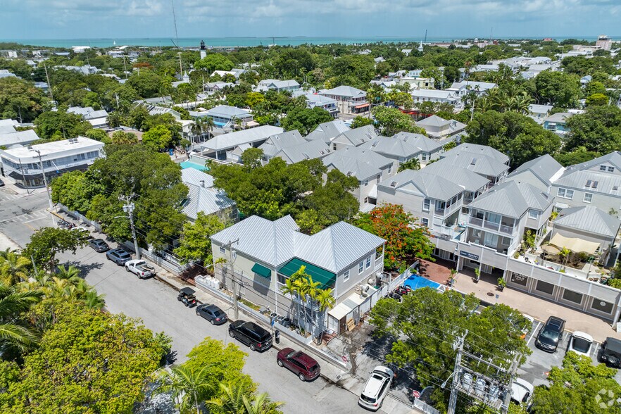 More Photos Of 1075 Duval St, Key West Restaurant For Sale
