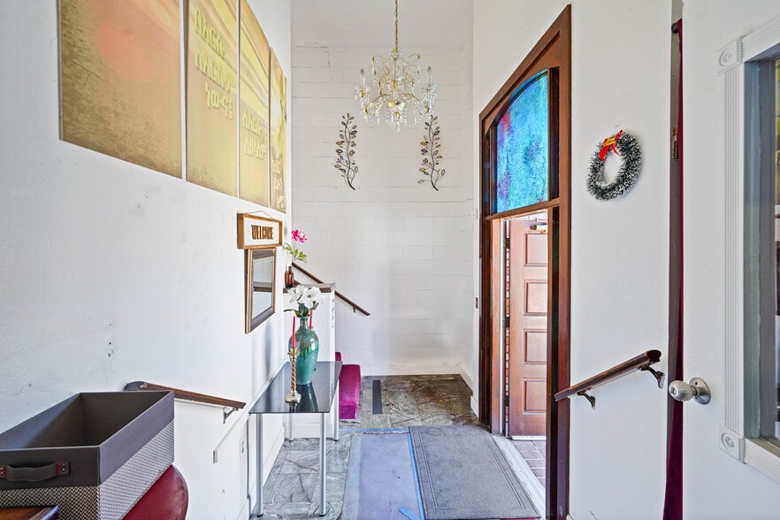 More Photos Of 2703 California St, Berkeley Religious Facility For Sale